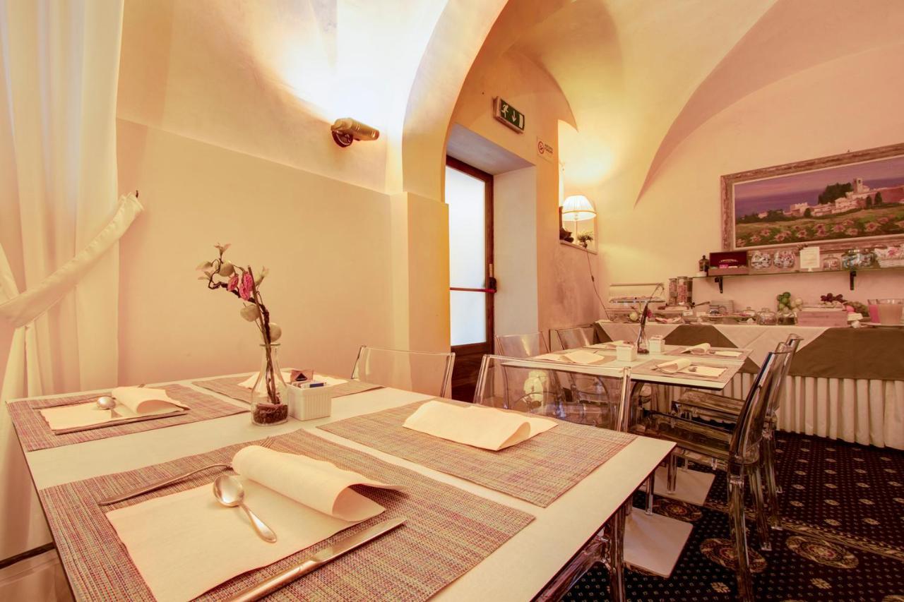 Hotel La Locanda Volterra Ngoại thất bức ảnh