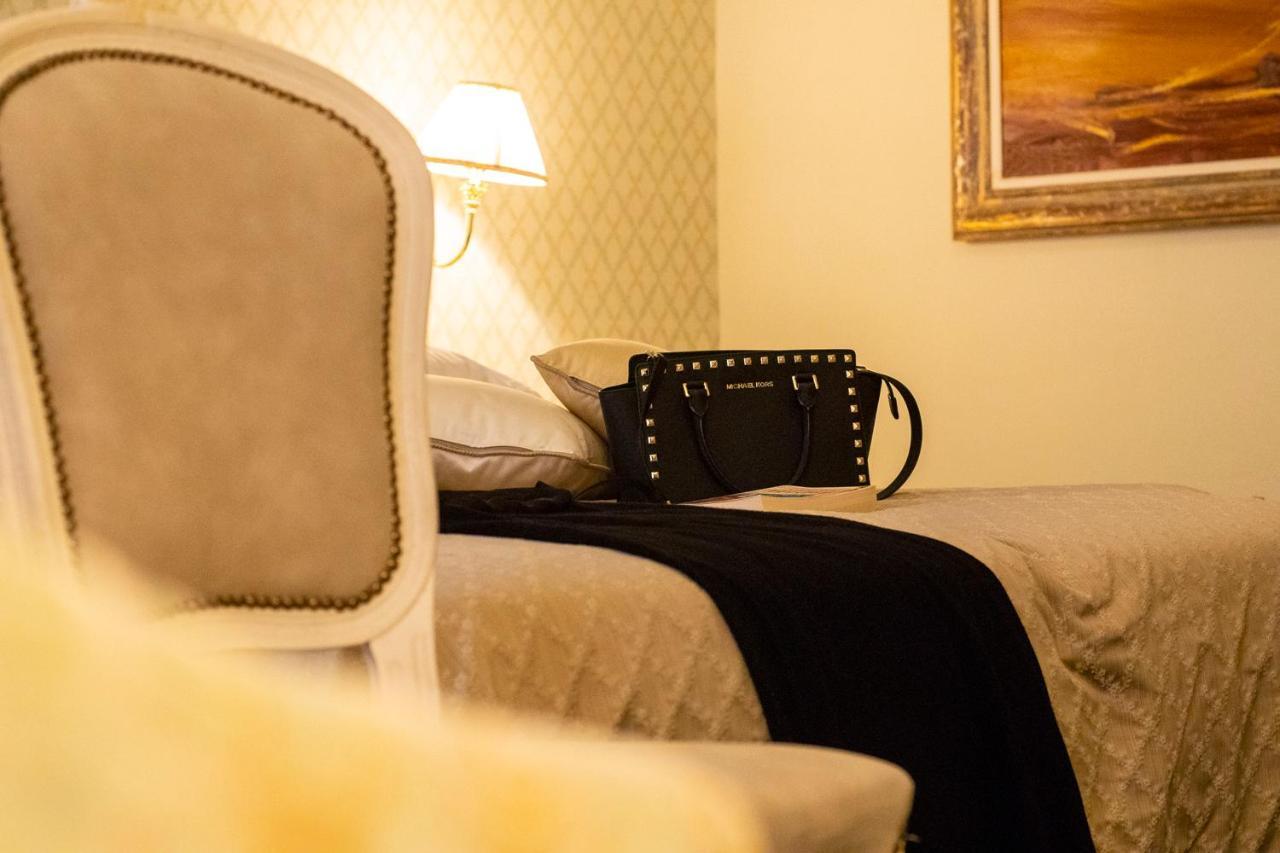 Hotel La Locanda Volterra Ngoại thất bức ảnh